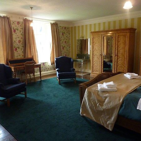Gregynog Hall Pension Tregynon Buitenkant foto