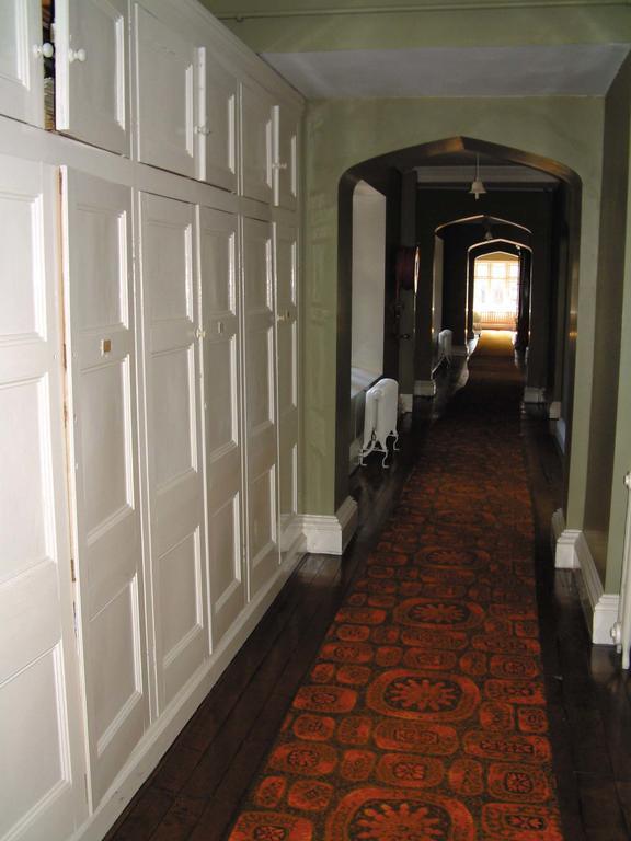 Gregynog Hall Pension Tregynon Buitenkant foto