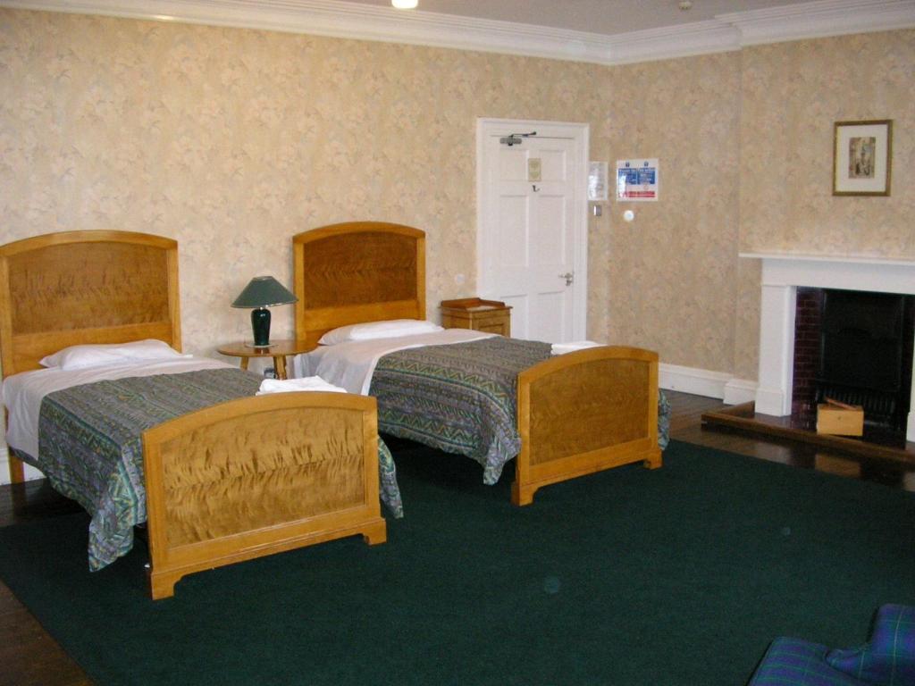 Gregynog Hall Pension Tregynon Kamer foto