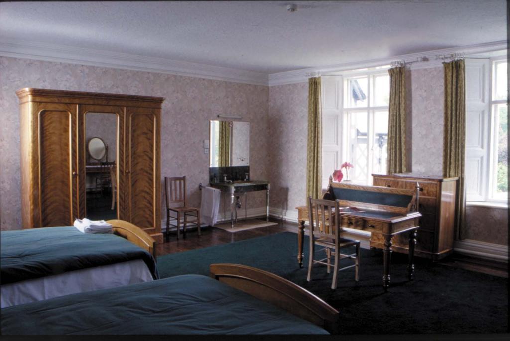 Gregynog Hall Pension Tregynon Buitenkant foto